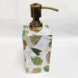 Conjunto de baño de resina de diseño hecho a mano, accesorios de tocador elegantes, jabonera, soporte para cepillo de dientes, bandeja para vaso, decoración moderna elegante - Product Image 1