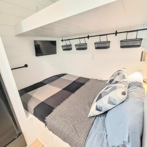 22 Tiny <b>House</b> on Wheels 2025 NOAH Certified, Washer/Dryer, kitchen, <b>bed</b>. - Product Image 5