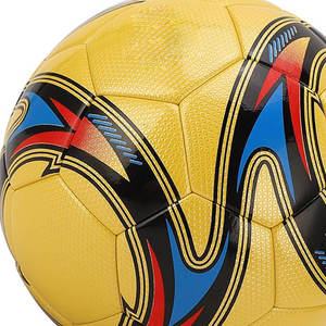 Suministro Directo de Fábrica, Balones de Fútbol Personalizados Khirad Sports KS-SB-129 Hechos de PVC, Venta al Por Mayor 2024, Hechos en Pakistán, MOQ de 10 Piezas - Product Image 5