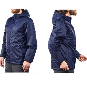 Veste de pluie imperméable haute performance coupe-vent pour les sports de randonnée en plein air unisexe léger respirant OEM sur mesure - Product Image 2