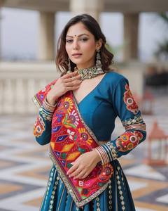 LANZANDO NUEVO DESGASTE FESTIVA LEHENGA CHOLI CON DUPATTA TELA PESADA MUSELINA ALGODÓN CON BONITO TRABAJO DE ESTAMPADO - Product Image 2