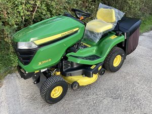 Tondeuse autoportée verte et jaune à essence monocylindre pour jardin domestique - Product Image 5