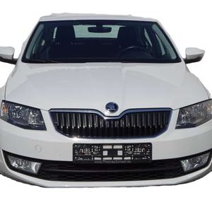 Octavia 2020 d'occasion, conduite à gauche, moteur 8L Turbo, boîte automatique, traction avant, intérieur foncé, essence, berline Aspire, toit ouvrant - Product Image 1