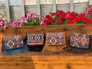 Nouveau Offre Spéciale Jacquard fait à la main en daim frange en cuir sac à bandoulière multi-usage nouveau Design Vintage sac à bandoulière pas cher taux produit en vrac - Product Image 3