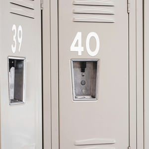 Autocollants en vinyle blanc autocollants résistants aux UV et à l'eau pour casques, vélos, casques de sécurité, équipements de sécurité, motos, voitures - Product Image 2