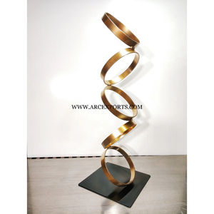 Sculpture en métal de conception créative de luxe pour la décoration à la maison cadeaux de mariage couleur or plaqué brillant à la main avec la meilleure qualité - Product Image 3
