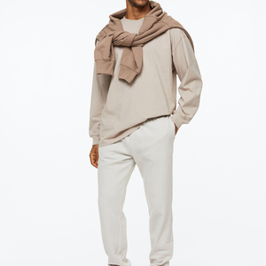 Nouvelle tendance personnalisée pour hommes, ensemble d'entraînement de couleur unie à séchage rapide, entraînement de course d'été, taille moyenne, motif brodé - Product Image 1