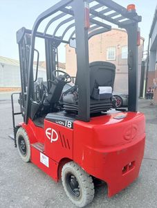 Chariot élévateur diesel robuste, capacité de 25 à 42 tonnes. - Product Image 3