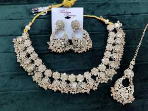 Collar de Gargantilla con Cuentas Navratan con Baño de Sombra, Joyería India de Bollywood, Collar de Sombras para Bodas - Product Image 2