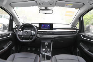 Pick-up compact essence d'occasion 2025, 5 portes, 6 places, transmission intégrale/4x4, conduite à gauche, sièges en cuir, toit ouvrant panoramique, exportation - Product Image 2