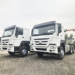 High-Performance Automatic Diesel 6x4 Tractor Truck with Euro 5 Emission for Reliable Long-Haul <b>Transport</b> - Product Image 6