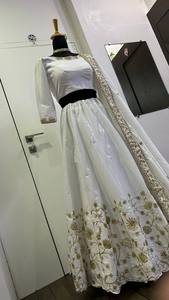 NOUVEAU PREMIUM MODERNE BLANC BEAUTÉ LEHENGHA CHOLI avec DESIGN D'ATTRACTION pour MARIAGE et SAISONS DE FÊTE - Product Image 6