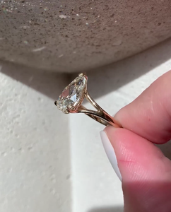 Anillo de compromiso de diamante cultivado en laboratorio de pera certificada por IGI de 2 quilates, solitario nupcial, Diamante CVD, chapado en rodio, banda de boda cultivada en laboratorio - Product Image 2