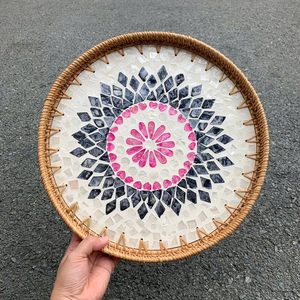 Plateau en rotin écologique avec accents de coquillages et de nacre pour l'organisation de la maison et la présentation de table - Product Image 5