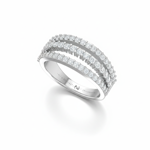 Bague élégante en saphir bleu et diamant pour femme - Product Image 1