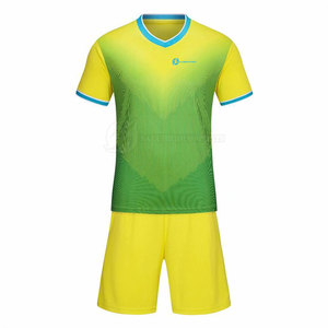 Uniforme de Fútbol Unisex de Alta Calidad OEM, 100% Poliéster, Logotipo Personalizado, Tallas Grandes para Jóvenes, Hombres, Mujeres y Adultos, Precio Bajo en Existencia - Product Image 1