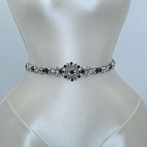 Ceinture de mariage Bridella BS124 argentée avec strass argentés, ajustable, faite à la main, personnalisable, élégante et luxueuse - Product Image 3