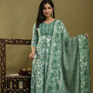 Hot Selling Printed Rayon Floral <b>Kurta</b> <b>Set</b> With Dupatta <b>For</b> Wedding And Casual Wear <b>Kurta</b> Gift <b>For</b> Her - Product Image 1