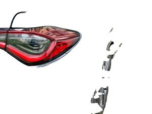 Elegante y Asequible Sedán de Lujo Mediano 2024, Modelo de Segunda Generación, Vehículo Automático de Alta Gama en Venta - Product Image 3