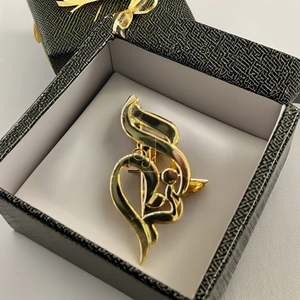 เข็มกลัดทองคำแท้ 18K งานแฮนด์เมด ดีไซน์เฉพาะตัว หรูหรา สำหรับงานแต่งงาน งานหมั้น งานเลี้ยง และเป็นของขวัญ - Product Image 2