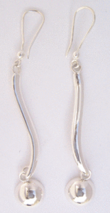 Pendientes de Plata Lisos con Forma de Gota - Product Image 1
