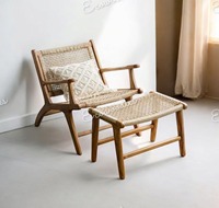 Ensemble table et chaises classiques du milieu du siècle en teck massif, écologiques et confortables, pour salon, extérieur et jardin
