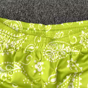 Pantalones cortos atléticos de moda para hombre, transpirables, elásticos, de secado rápido, con cintura elástica, rayas laterales, deportes personalizados para gimnasio, deportes para correr - Product Image 4