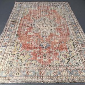 พรมวินเทจตุรกีขนาด 6x10.6 ฟุต พรมปูพื้น พรมขนสัตว์สีแดง - Product Image 1