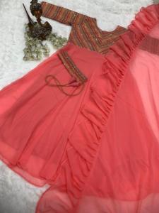 Conjunto de Kurti de moda de trabajo con bordado de viscosa pura cosida para mujer, ropa de fiesta India para niñas importada de India - Product Image 6