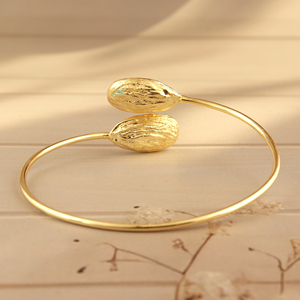 กำไลข้อมือทองอัลมอนด์สำหรับผู้หญิงสายบางปรับได้เปิดหน้า18K สร้อยข้อมือชุบทอง - Product Image 4