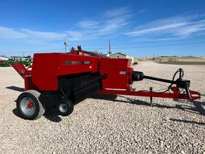 Livraison gratuite Case-IH SB541 Mini presse à balles carrées pour foin, matériel agricole pour la compression de l'herbe avec composants essentiels - Product Image 3