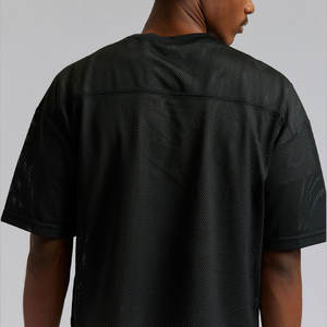 Camiseta de Malla Suave con Cuello en V, Estilo Urbano, Fresca y Transpirable, con Corte Holgado y Escote en V - Product Image 5