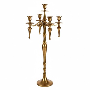 Candelabre en métal vintage de luxe à 5 bras, fait à la main, plaqué argent, pour la décoration de la maison et des mariages, centre de table - Product Image 5