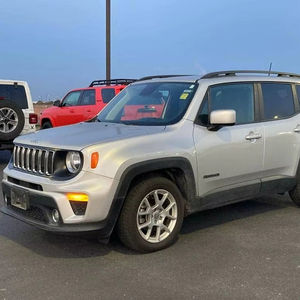 Jeep Renegade Latitude SUV 2020, Automático, Volante a la Izquierda, Asientos de Cuero, Neumáticos R19 - Product Image 1