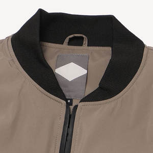 Chaqueta de bombardero para hombre de color personalizado para exteriores, chaqueta de bombardero de tela ligera cómoda y barata - Product Image 6