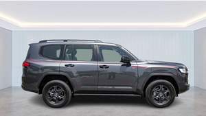 TOYOTA LAND CRUISER 2023 série 300 V6 3.5L TWIN TURBO AT GR-SPORT - Product Image 6