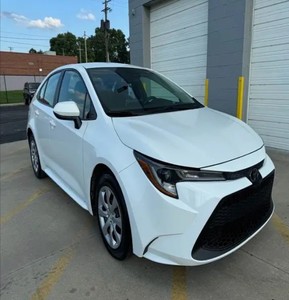 Toyota Corollas usados recientemente Precio barato Sin historial de accidentes en stock Envío rápido a la venta - Product Image 5