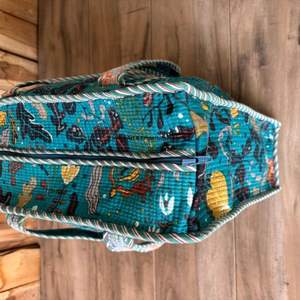 Fait à la main en coton imprimé de blocs floraux sac à provisions grand sac à provisions sac fourre-tout en coton cadeaux abordables pour femmes pour elle - Product Image 5