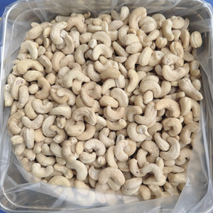 Fournisseur de confiance Noix de cajou du Vietnam Prix d'importation Noix de cajou Santigo Noix de cajou Noix de cajou brutes de Santigo Vietnam - Product Image 1