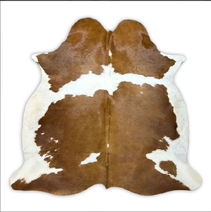 Tapis en cuir de vache brun et blanc du Brésil - Qualité haut de gamme - Produit naturel - L'emplacement des tapis en cuir de vache de la plus haute qualité - Product Image 3