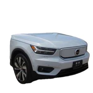 Súper Limpio, USADO, 2024 XC40 Recharge, Bajo Kilometraje, Transmisión Automática, Asientos de Cuero, Cámara Trasera 360, Techo Solar Panorámico, Listo para Usar - Product Image 1