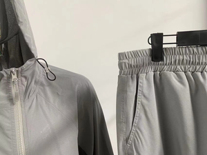 Nouveau Streetwear Jogging Costume Unisexe Survêtement 2 Pièces Ensemble Gym Fitness Survêtement Survêtement Athlétique Nylon Coupe-Vent Ensembles - Product Image 2