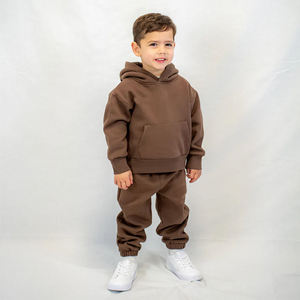 Ensemble de survêtement personnalisé pour enfants en molleton brun respirant en coton doux personnalisé pour l'hiver - Product Image 5
