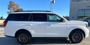 Ford Expedition Active 2023, SUV en cuir foncé, turbo - Product Image 3