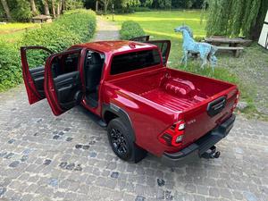 Nuovo Toyota Hilux 2025 con Trasmissione Automatica, Motore Diesel a Combustione Interna 3.5L, Potenza 150 kW (204 CV) - Product Image 4