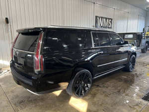 Cadillac Escalade ESV Premium 2015 Usado, Origen Estadounidense, Garantía de 1 Año - Product Image 2