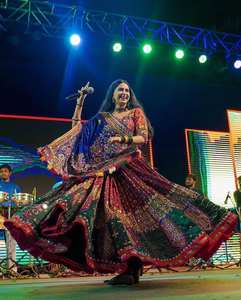 Navratri Festival Especial Mantequilla Pesada Seda Impreso Digital Espejo Real Trabajo Lehenga Choli Con Espejo Y Mano Trabajo Encaje Dupatta - Product Image 2