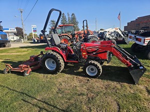 รถไถเดินตาม Massey Ferguson 1526 ปี 2018 65-140 แรงม้า เกียร์อัตโนมัติ ขับเคลื่อน 4 ล้อ สำหรับใช้งานในฟาร์ม พร้อมปั๊ม เกียร์ แกนกลางเครื่องยนต์ ประสิทธิภาพสูง มือสอง - Product Image 2