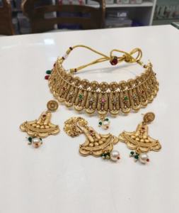 JOYERÍA DE COBRE TRADICIONAL Y DE MODA INDIA CONJUNTO DE JOYERÍA DE BODA NOVIA PARA MUJER CONJUNTO DE PENDIENTES Y COLLAR - Product Image 1