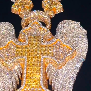 Pendentif Hip Hop Moissanite de haute qualité personnalisé en argent sterling 925 plaqué or unisexe - Product Image 4